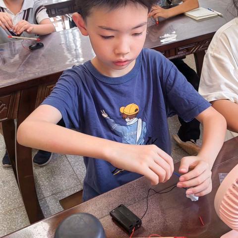 2024秋滴水湖学校三年级玩转科学结课啦