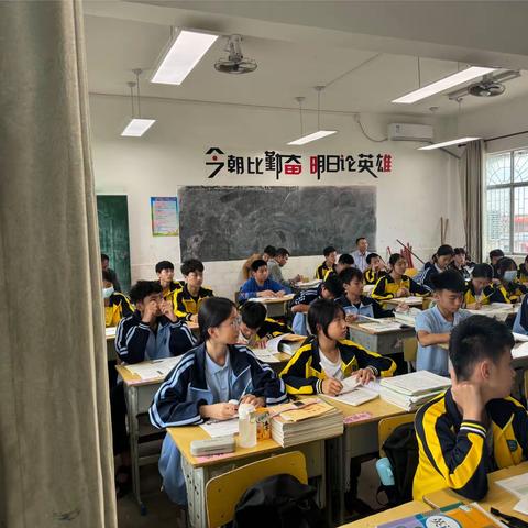 数学建模推广活动——走进乌烈镇学校