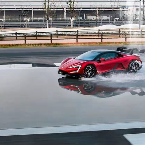 比亚迪郑州新赛车场：零门槛尽享极限赛车乐趣！