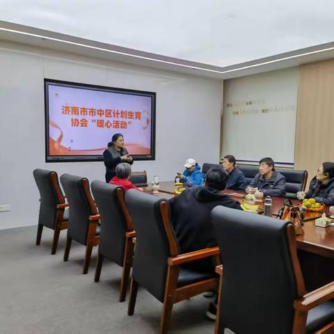 弘扬孝亲敬老美德 共建老年友好社区 市中区四里村街道小梁庄社区开展“敬老月”系列服务活动​