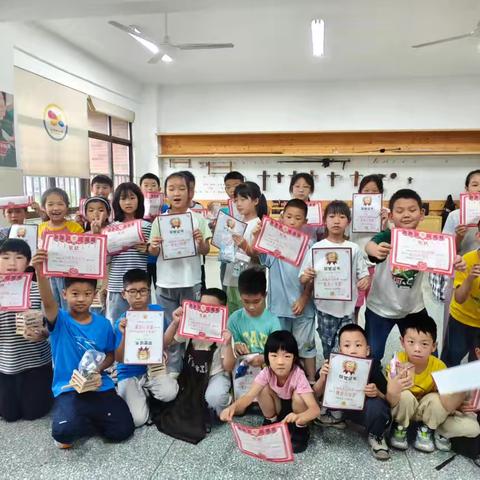 【马坡岭小学·木艺结课】以木为语，巧手拾趣，不负美好时光✨