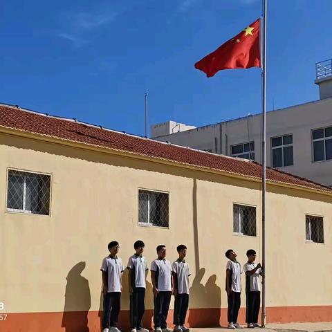 张官屯镇中学国防教育活动纪实