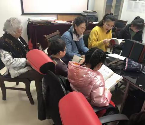 彭祖园社区开展“走进阅读世界，共享阅读快乐”主题活动