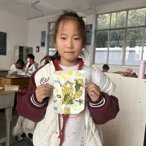 西庙小学二年级美术课：创意小天地