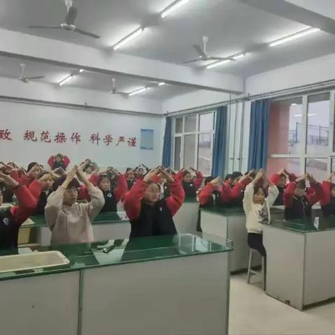 指尖跃动，童心绽放——手势舞社团活动纪实