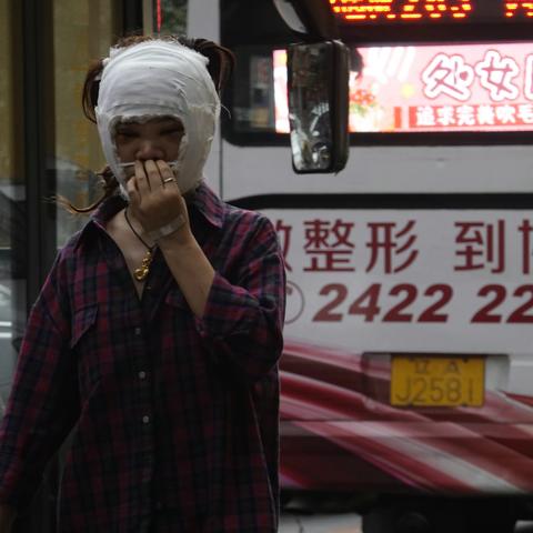 【镜头背后】美与残酷的思考