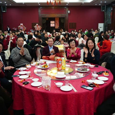 温馨感人｜ “卢张师门” 庆元旦联欢会暖心时刻