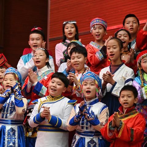 用歌声颂未来——探访“启程”2024钢都教育集团合唱新年音乐会