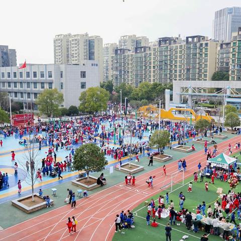 续写“锋”华！!记麓谷小学125班爱心义卖