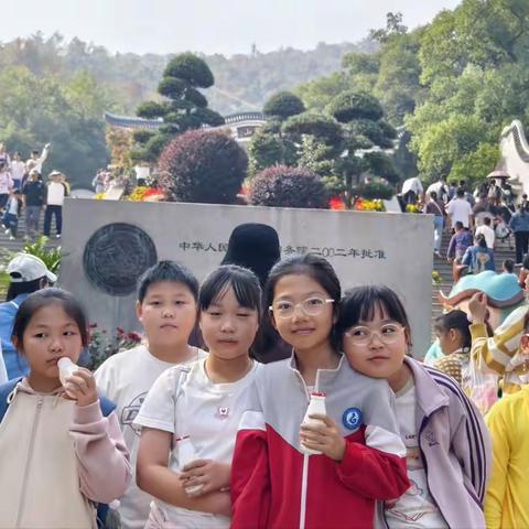把童年的欢笑，撒在岳麓山的初冬里|  记麓谷小学125班亲子游