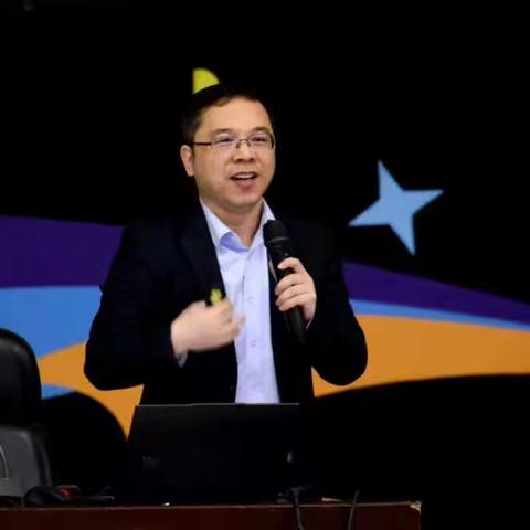 科学之光，照向星辰大海 ——梁园区凯旋路第二小学组织师生收看“全省同上一堂课”航天主题讲座侧记