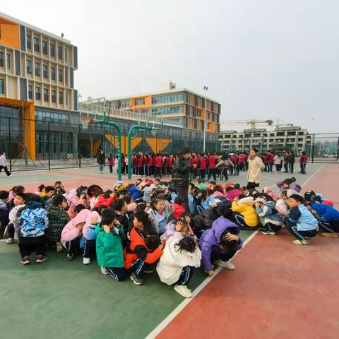 广饶县乐安小学防震疏散演练