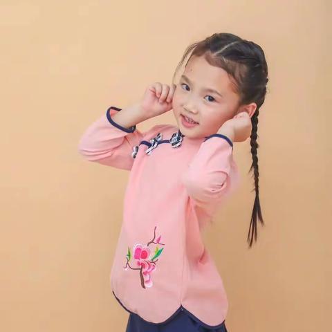 第三完全小学四（1）班李子柔