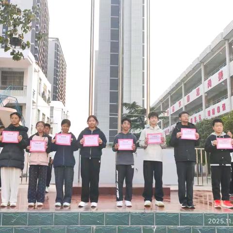 “数”海扬帆，“学”艺竞秀——焦作市第十中学数学基本功大赛