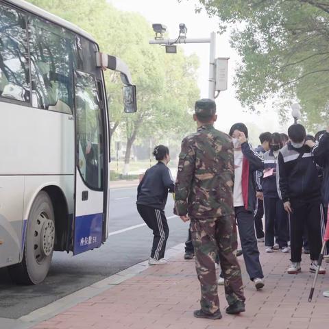 乘三月的风 逐六月的梦--武汉市第二十（民族）中学高三年级社会实践活动