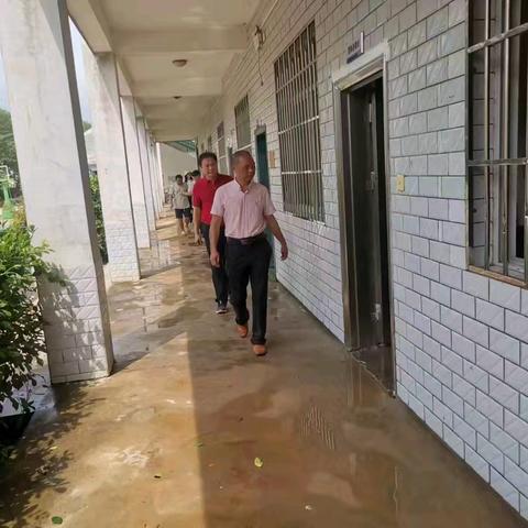 太中 之光：灾难中的坚守与希望