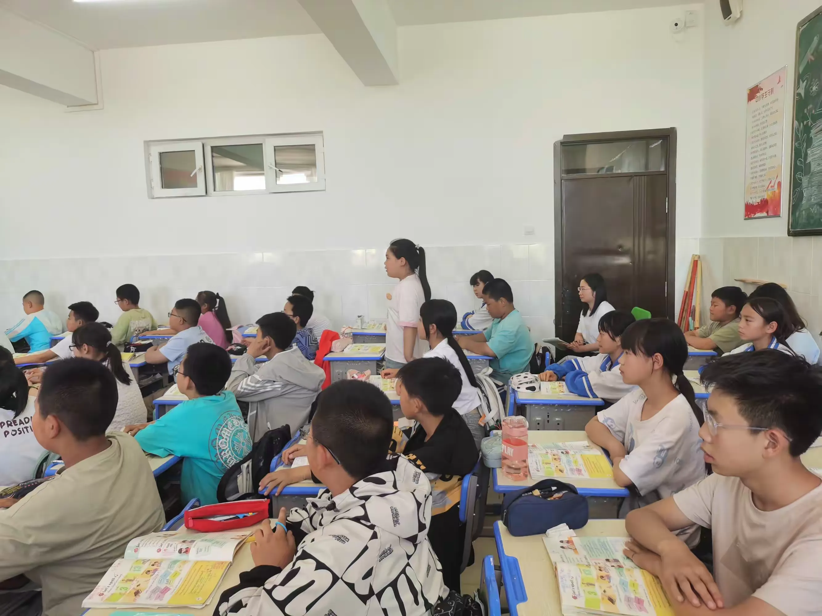 简篇-课堂展风采,教研促成长—记林西县第三小学五月份英语组集体备课