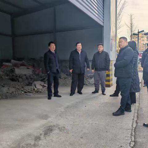 【章丘城管】区城管局督导装修垃圾及垃圾分类设施﻿建设工作