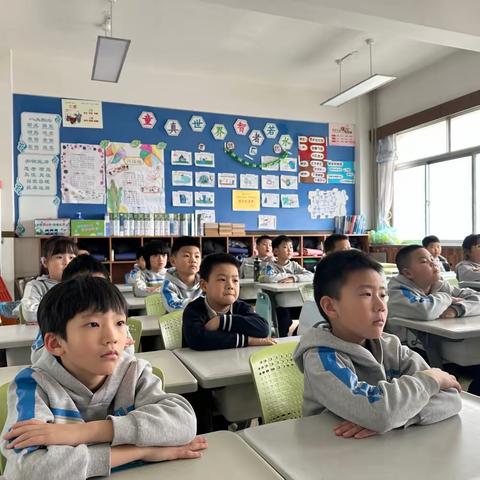 💃💃服装主题-第一辑 威海市第二实验小学-2022级8班