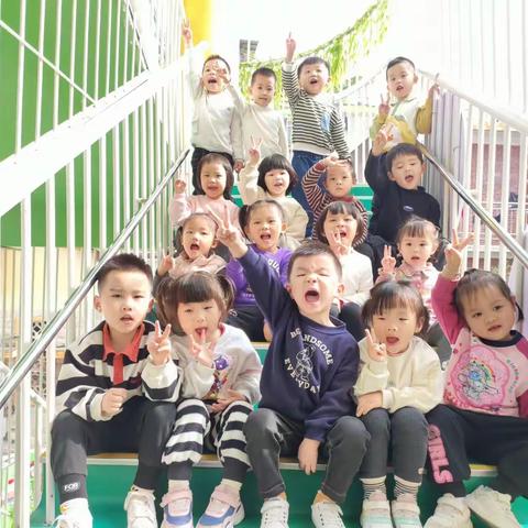 火炬中学《我是快乐小书虫》一年级4班