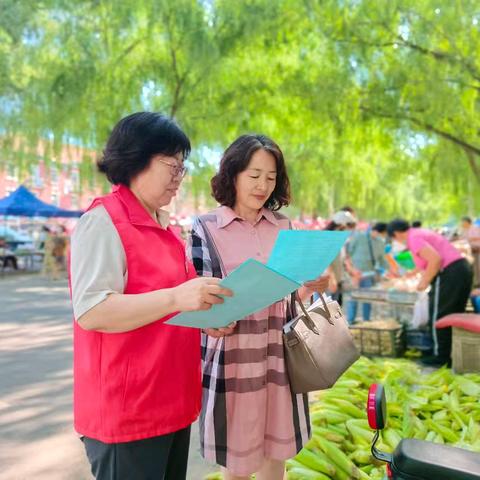 碾子山区繁荣街道富强社区开展“绿色祭扫 文明祭祀”宣传活动