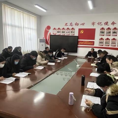 以研促教共成长，砥志研思再前行——记果庄镇中心小学数学教学研讨会