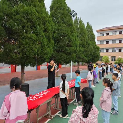 珍爱生命 从我做起之高溪小学防溺水签名活动