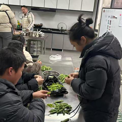 指尖藏匠心，成长绽光芒——上高县特殊教育学校期末实践测试成果展