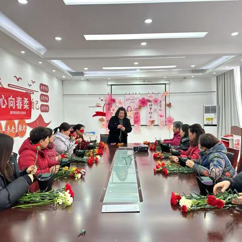 素手拈花来 芳心向春柔