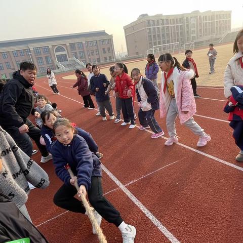 凝心聚力  “拔”出精彩———南浔实验小学上合学校迎元旦系列活动之拔河比赛