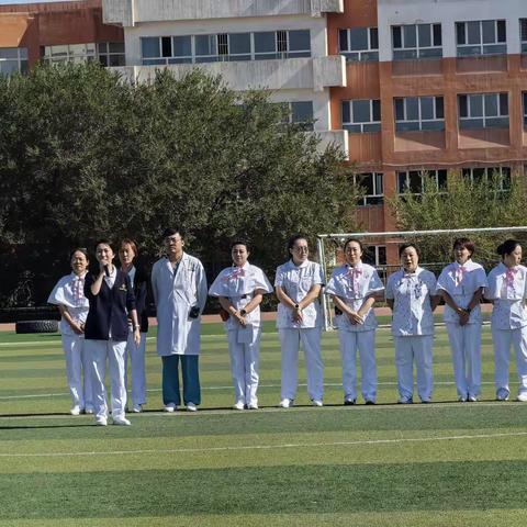乌鲁木齐市第117中学“生命守护，‘救’在身边”进校园活动
