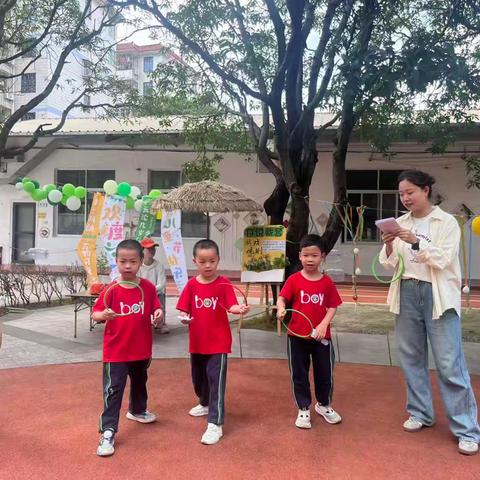 一场“语言+动手”的奇妙碰撞：中班家长助教游戏《你说我套》实录