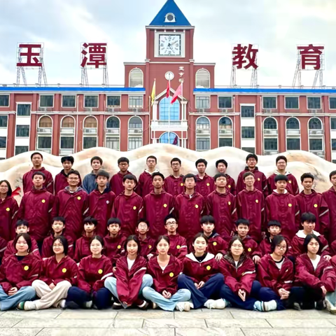 五月燃梦正当时，青春逐光共前行——C2202班五月成长纪实