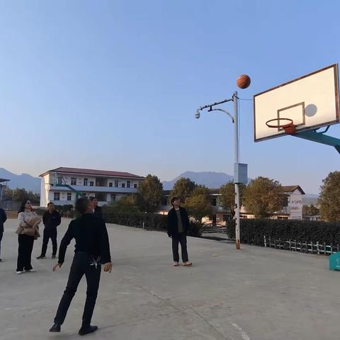 喜迎元旦，快乐游园——潭城中心完全小学元旦游园会