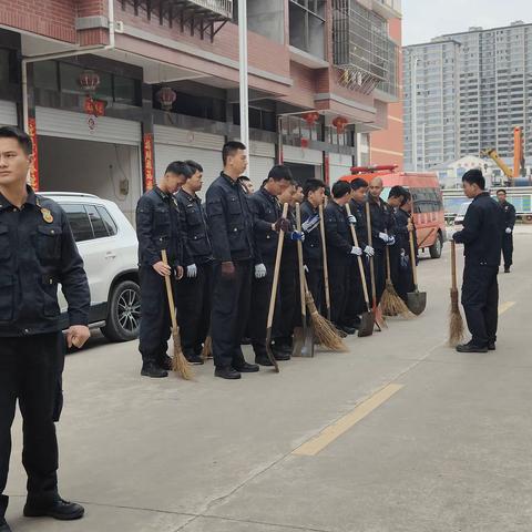 改善环境为大家，城市创卫靠大家