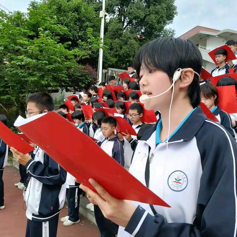 缤纷五月天，我们共同奔赴一场书香之约 ——保靖民族中学经典名著诵读竞赛活动