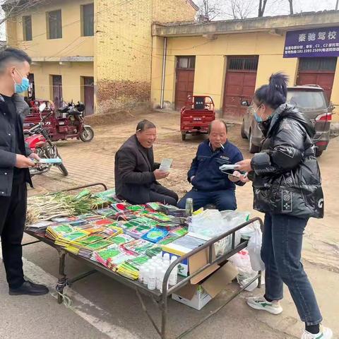 小金街道积极开展就业创业政策宣传活动