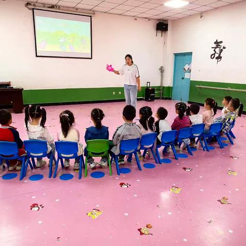 行远自迩 笃行不怠——冯雷中心幼儿园九月份教学常规检查活动