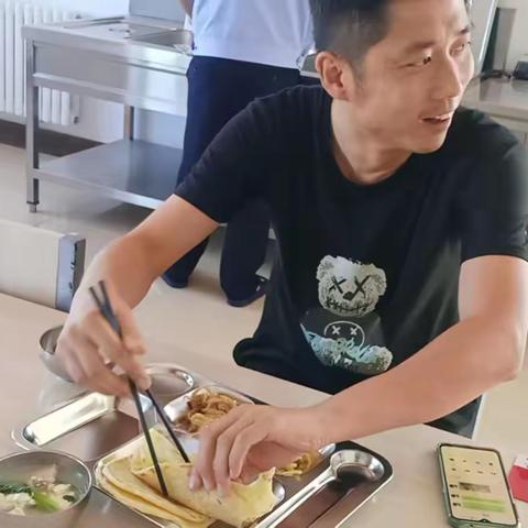 兴凯湖收费站打造暖心食堂