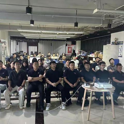 观阅兵盛典 悟挺膺担当 —土整公司、有机肥公司联合党支部观看纪念中国人民抗日战争暨世界反法西斯战争胜利80周年阅兵式