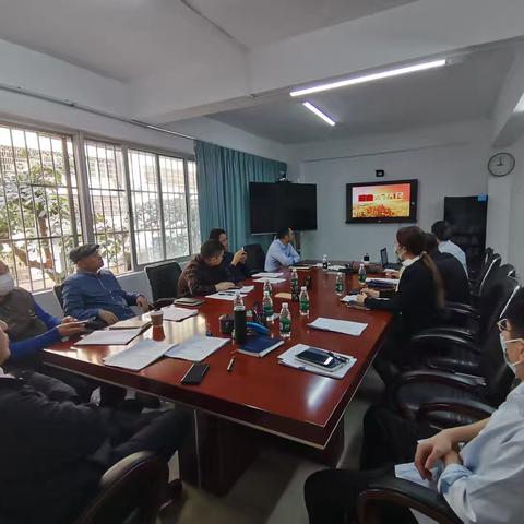 海口市资规局美兰分局组织观看电视专题片《反腐为了人民》