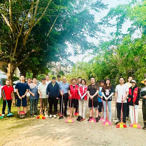 爱卫大扫除，党员当先锋 ---市资规局美兰分局党支部联合编审办党支部开展爱卫行动