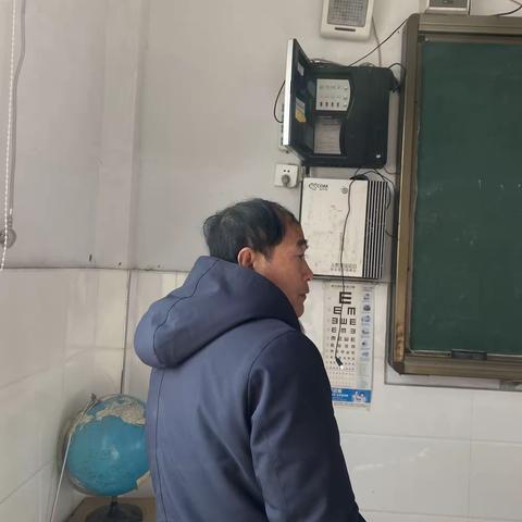 陈集镇东风小学-----开学安全隐患排查简报