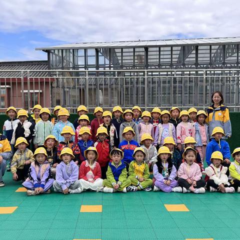 学期回顾，展望未来———快乐鸟幼儿园大九班学期回顾