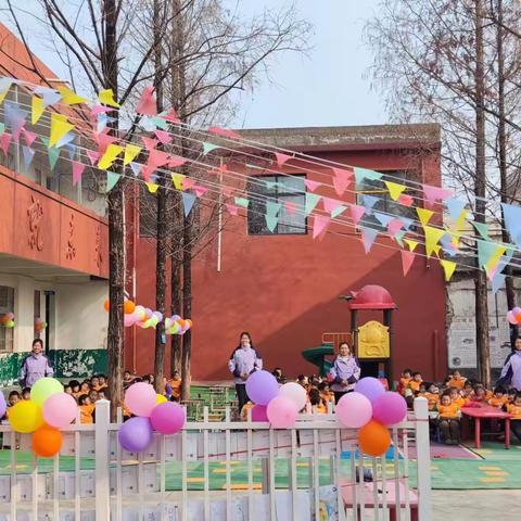 龙堰乡唐棚小学幼儿园庆元旦暨成果展