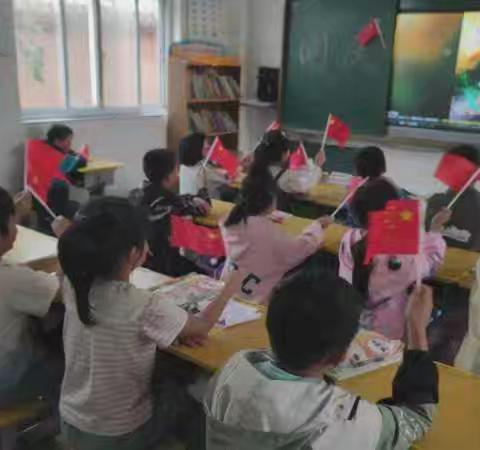 国庆佳节 举国欢腾—匡城乡尚庄小学全体师生庆祝中华人民共和国成立75周年活动纪实