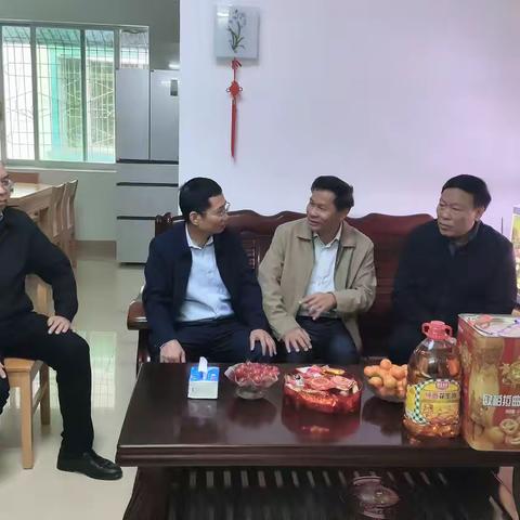 情系一线 温暖人心—省总工会慰问组赴五指山开展送温暖慰问活动