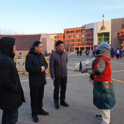 斑马线上的守护者