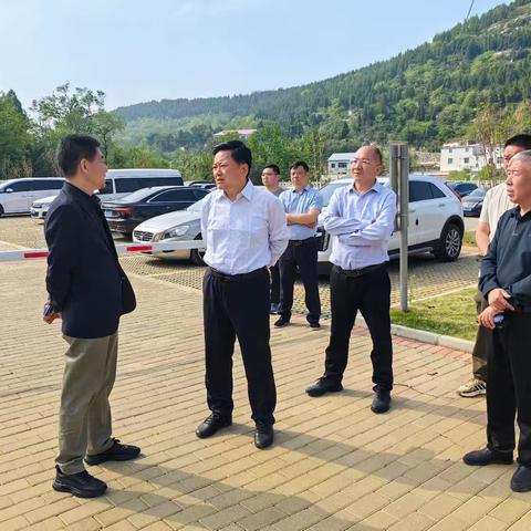 市委书记袁聚平到大峪沟镇调研