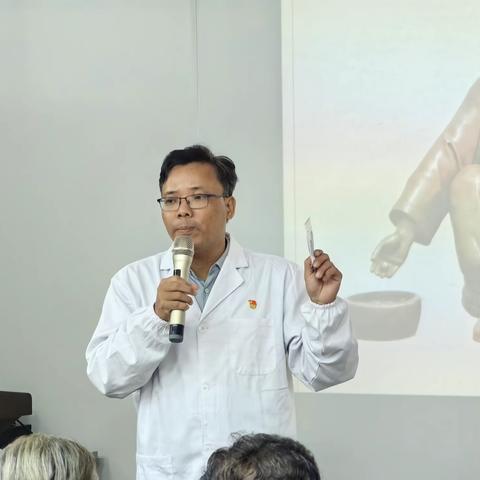 沙蚝社区“养生有道，健康生活”长者中医养生知识讲座活动